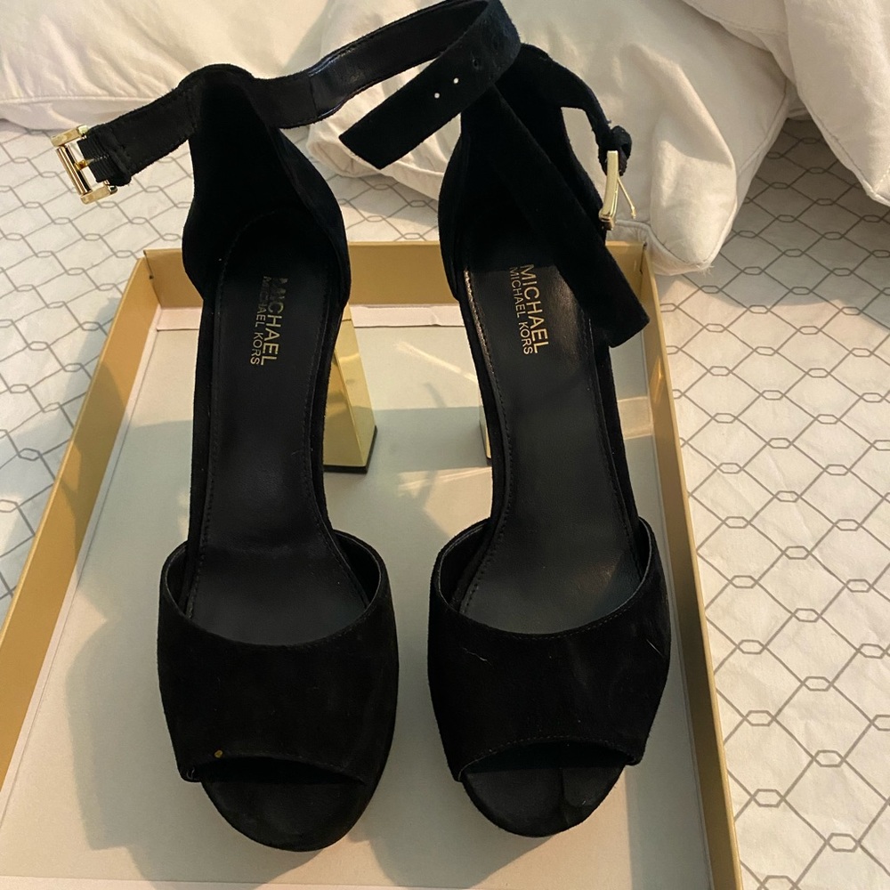 Velvet and Gold Platform Heel